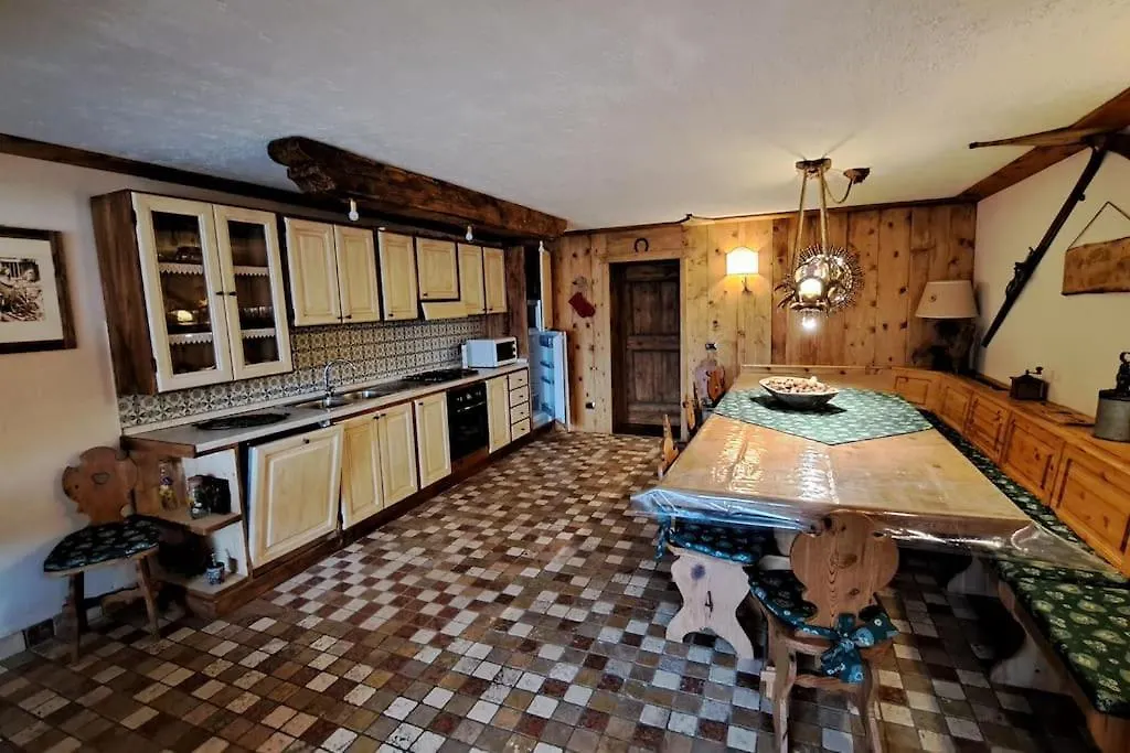 Apartment La Taverna Dei Folletti Valle di Cadore Italy